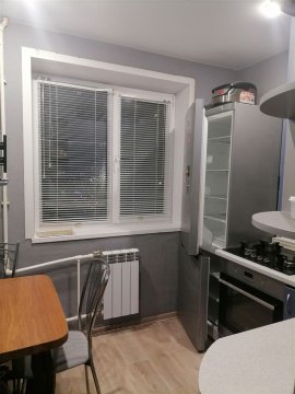 2-к квартира, 4/5 эт., 42м²