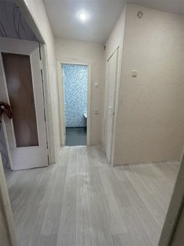 1-к квартира, 1/4 эт., 42м²